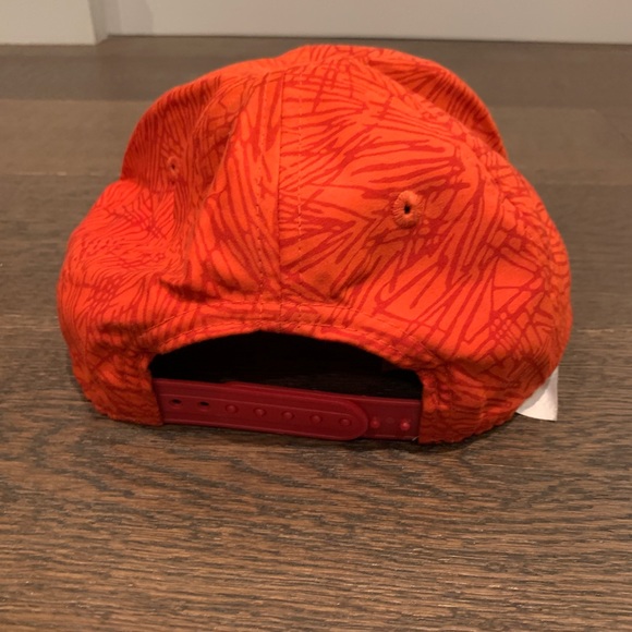 Kids orange Nike hat with sun shade age 4-7 - Picture 5 of 7